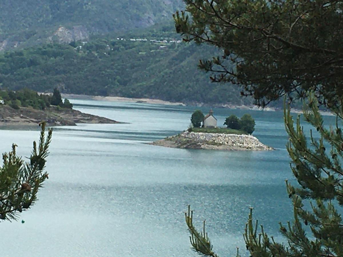 Mobile Home Avec Parking Chorges Εξωτερικό φωτογραφία